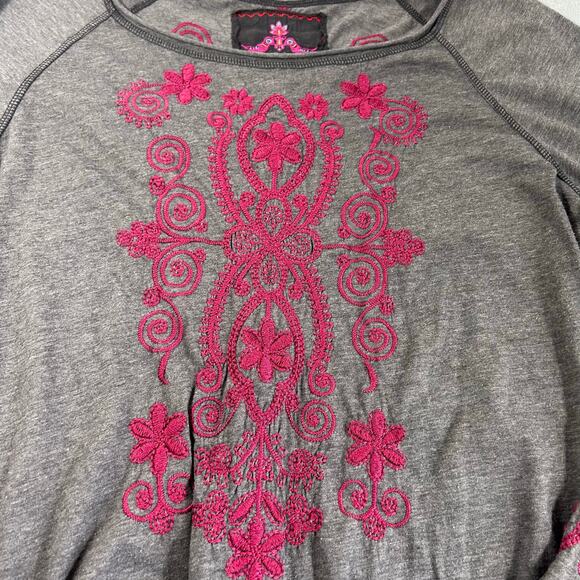Johnny Was Charcoal Top with darker red Embroidery - Picture 7 of 7